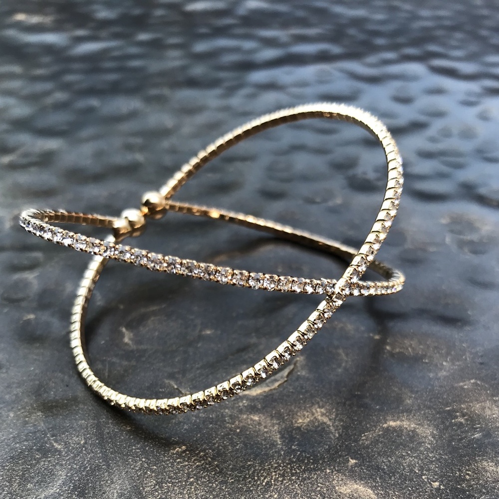 X Bracelet with Diamond- Style On The Spot